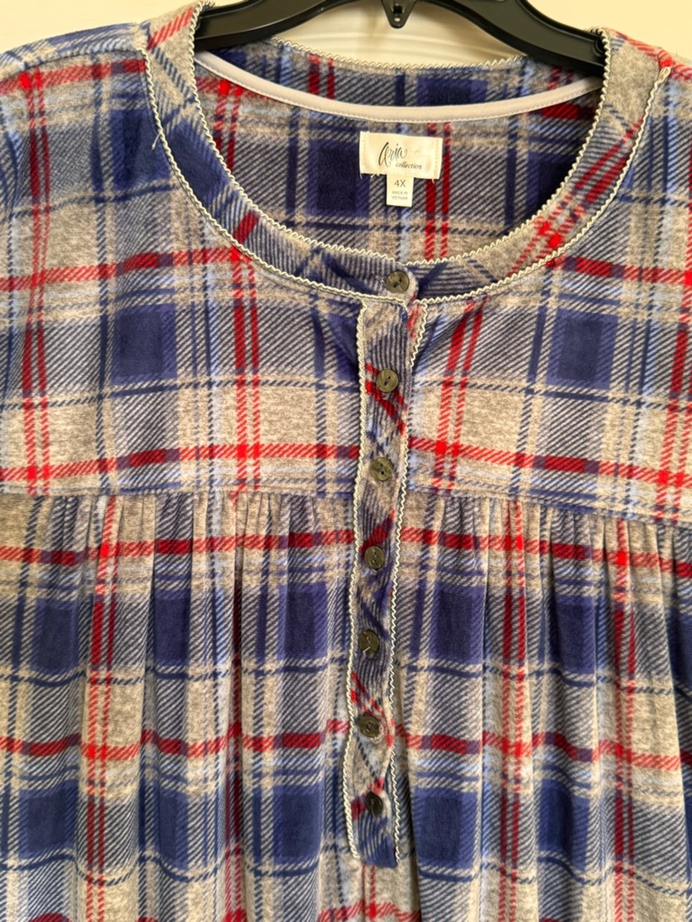PLUS NIGHTGOWN SIZE 4X. ARIA SLEEPWEAR, LONG SLEEVES, SOFT FLEECE PLAID, POCKETS - Picture 8 of 16